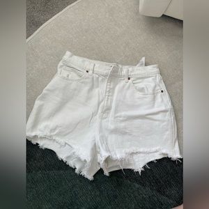 Abercrombie Ultra High Rise Mom Short Curve Love